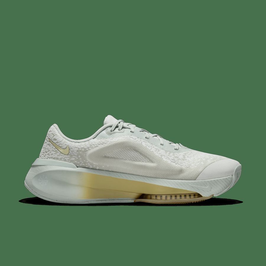 Nike Versair