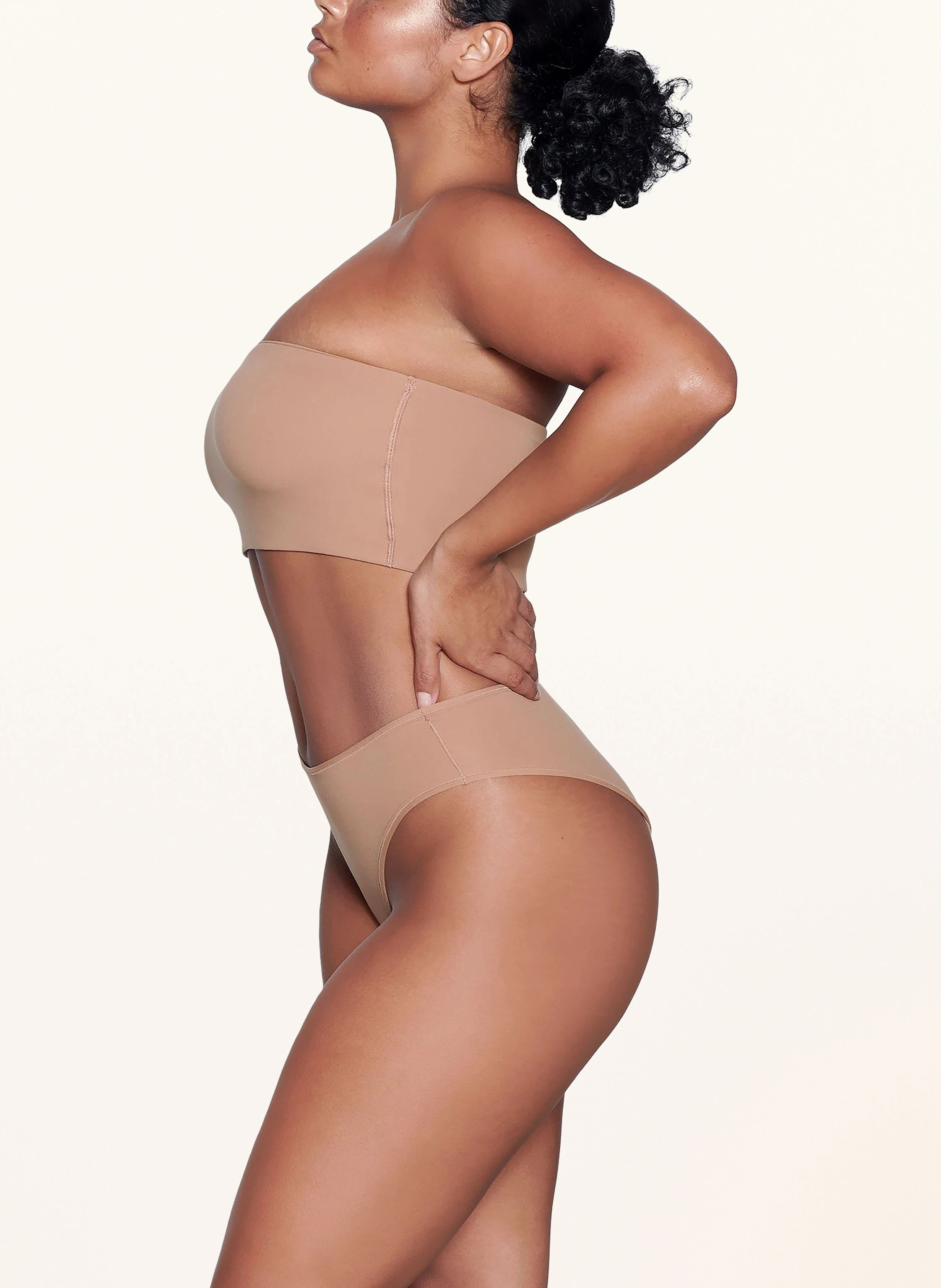 SKIMS Slip FITS EVERYBODY
