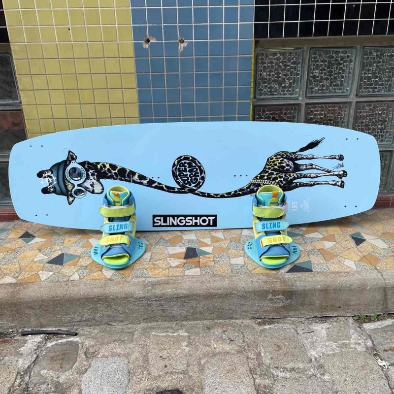 Pack Wakeboard Occasion Slingshot Super Grom 130cm / Grom 2022 - The Corner Shop