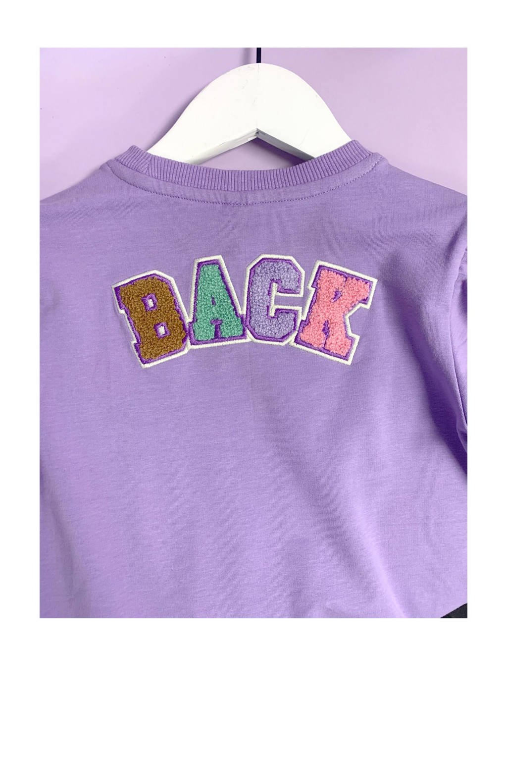 B.Nosy sweater paars