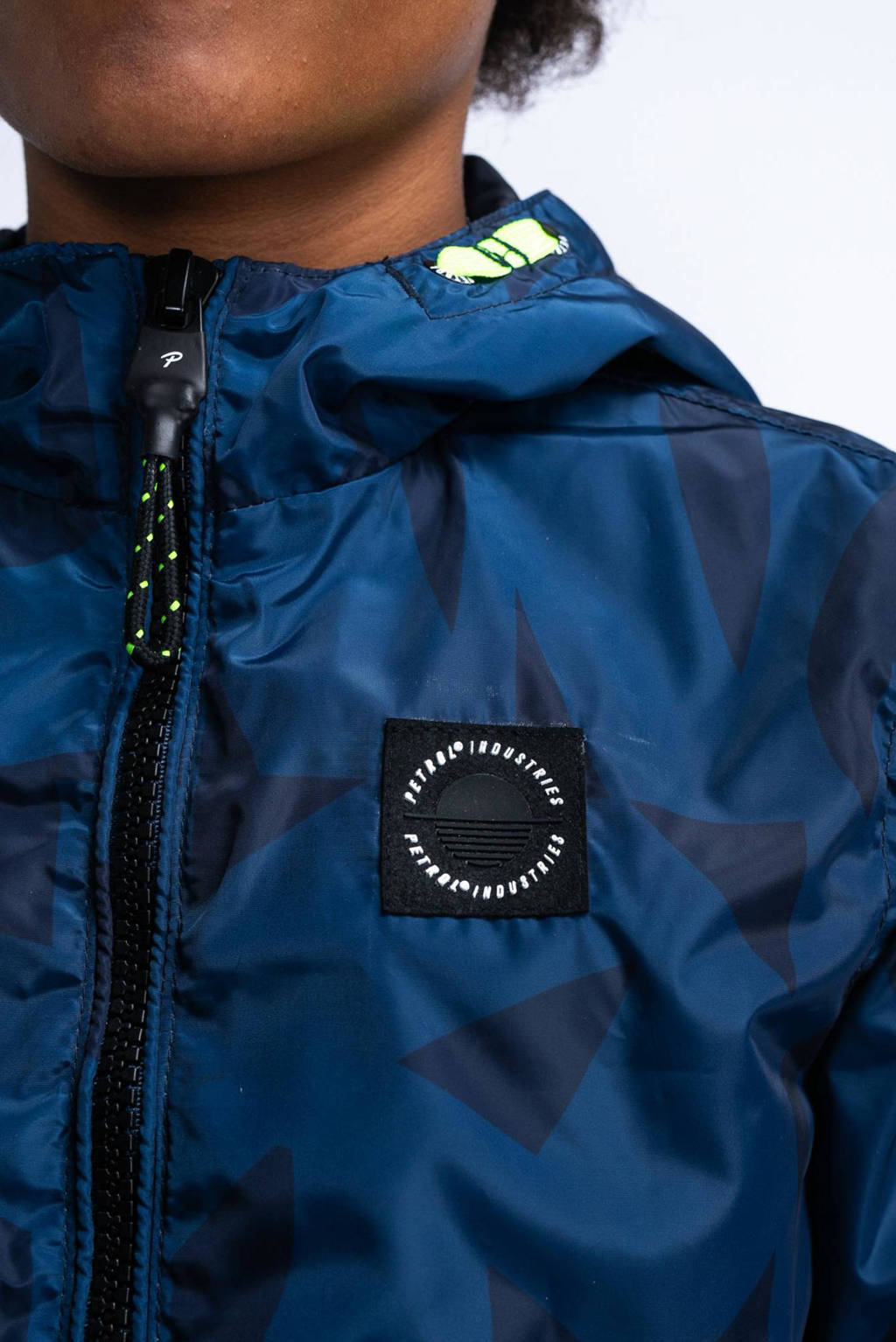 Petrol Industries zomerjas met camouflageprint blauw