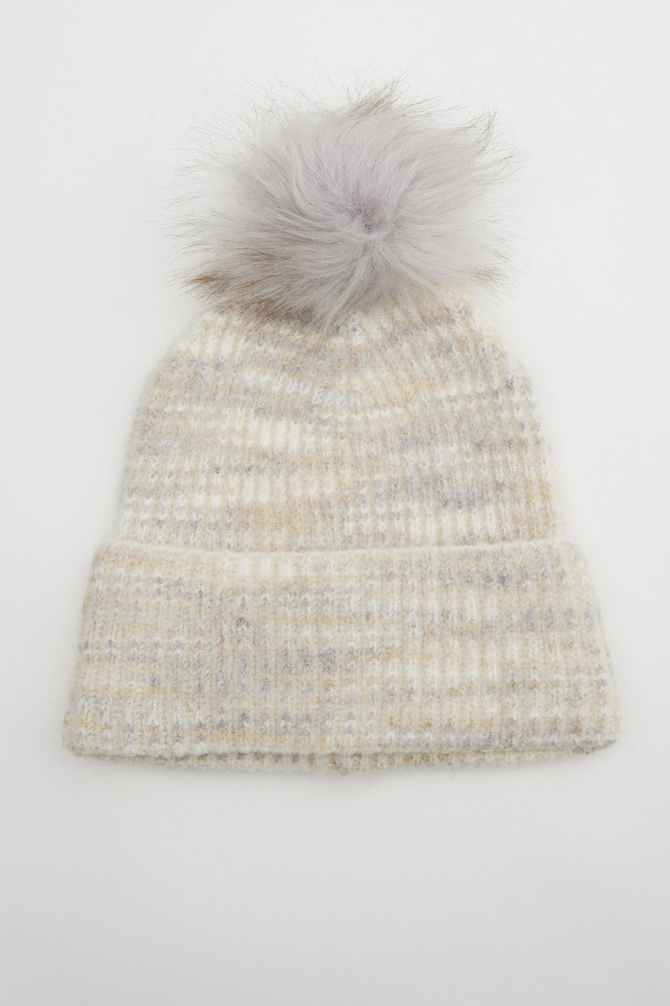 Chapéu com pompom