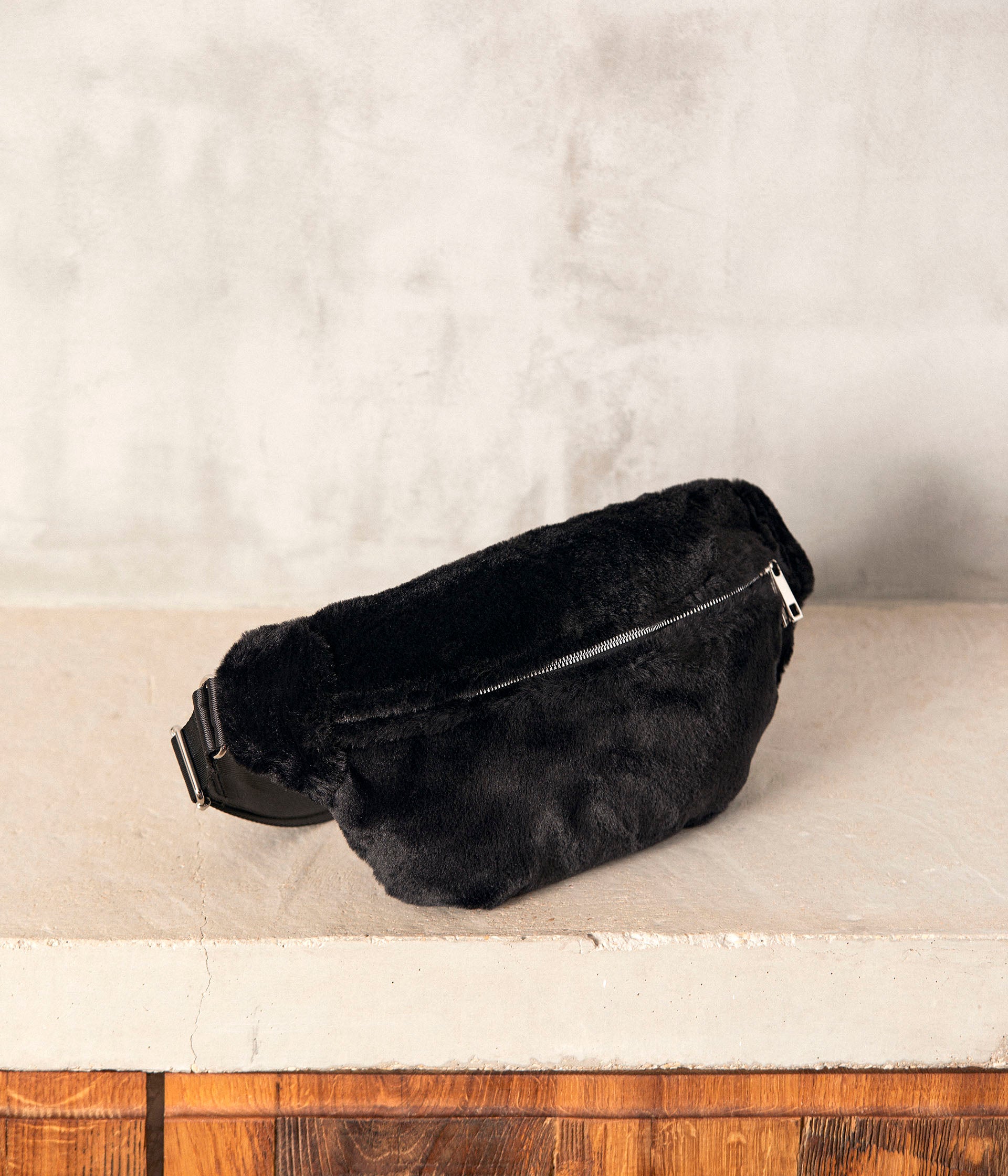 Sac banane noir Adora