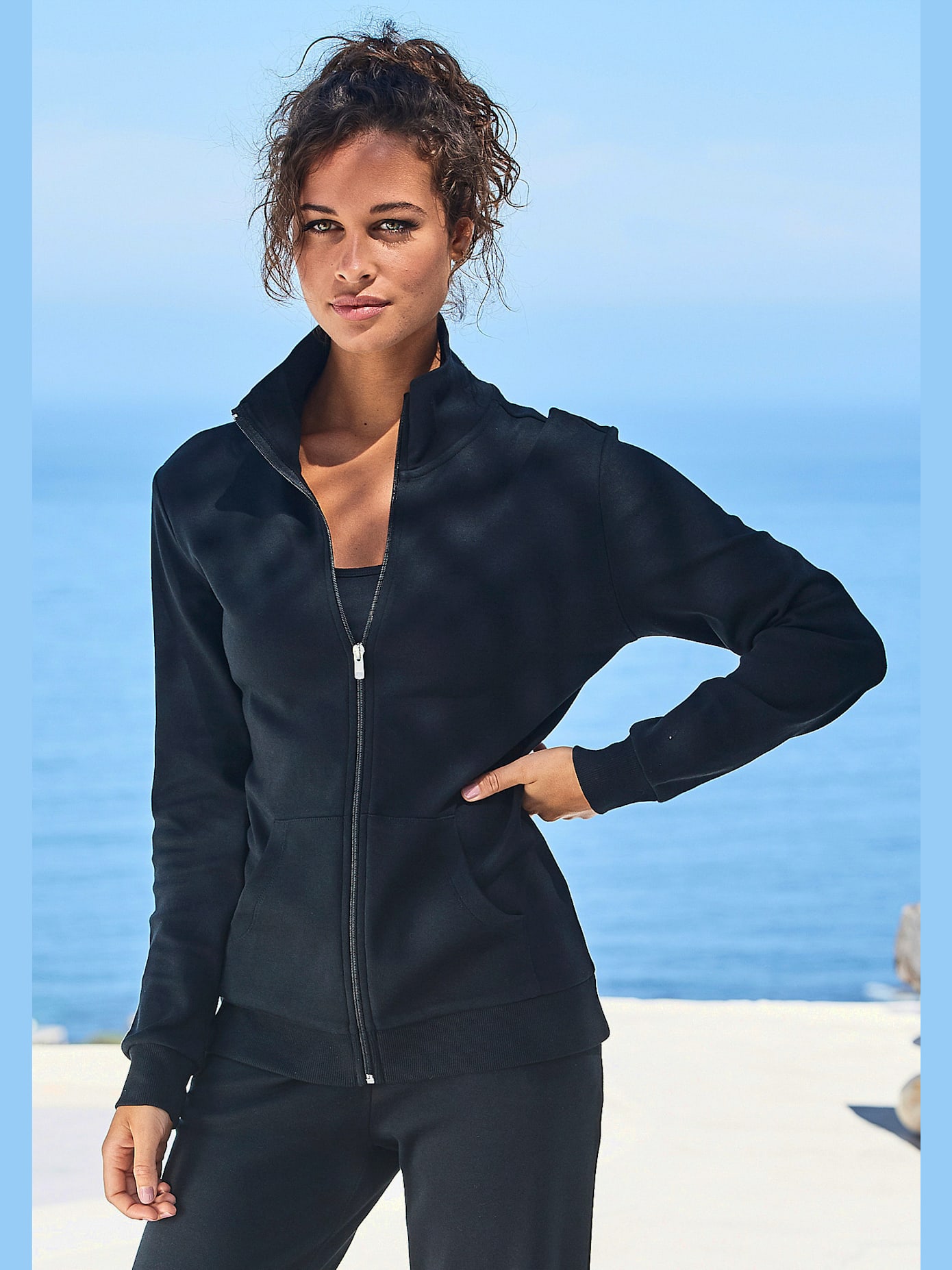 Veste sweat à col montant