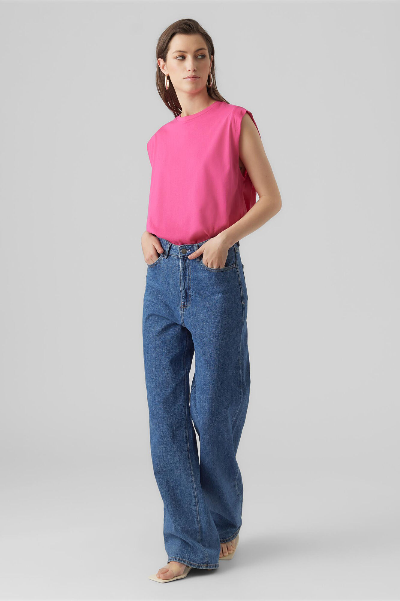 Camiseta com detalhe de ombreira - Rosa