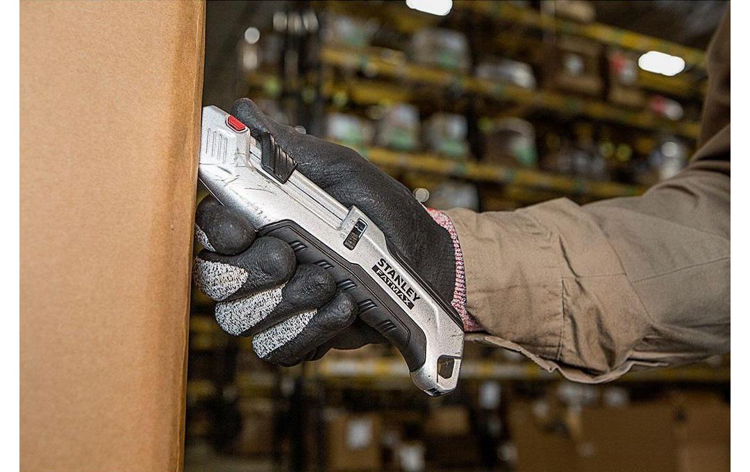 Messer Links-& Rechtshänder, inkl. 4 KlingenSicherheitsmesser