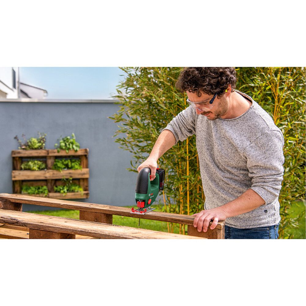 STIKKSAG BOSCH UNIVERSAL SAW 18V-100 UTEN BATTERI