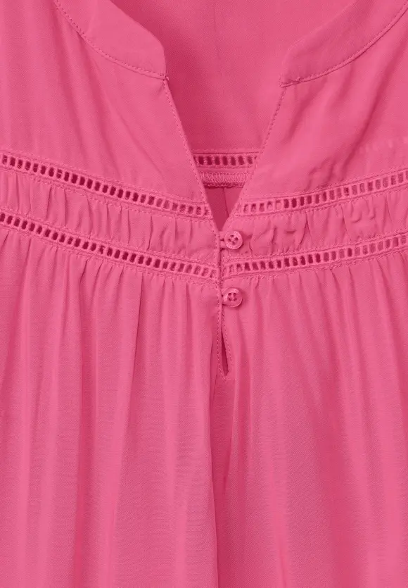 Viskosebluse mit Häkeldetail - berry rose