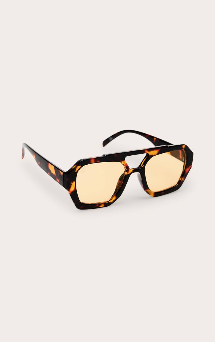 Tortoiseshell Lunettes De Soleil Jeepers Peepers Aviateur Angulaire À Verres Oranges