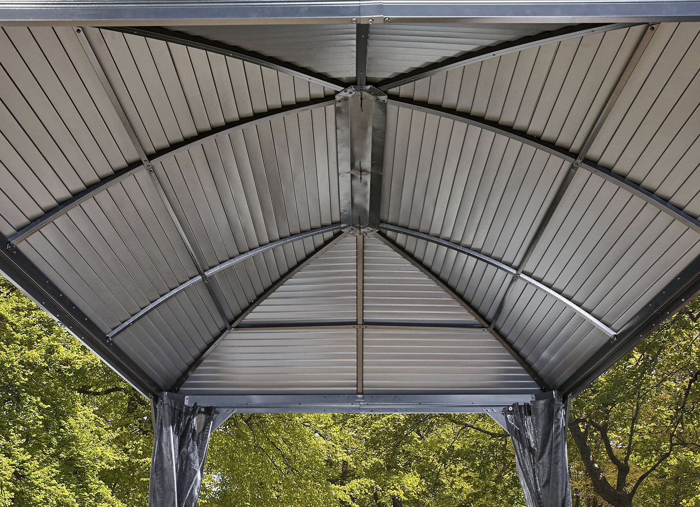 Kuppelpavillon Moreno von SOJAG