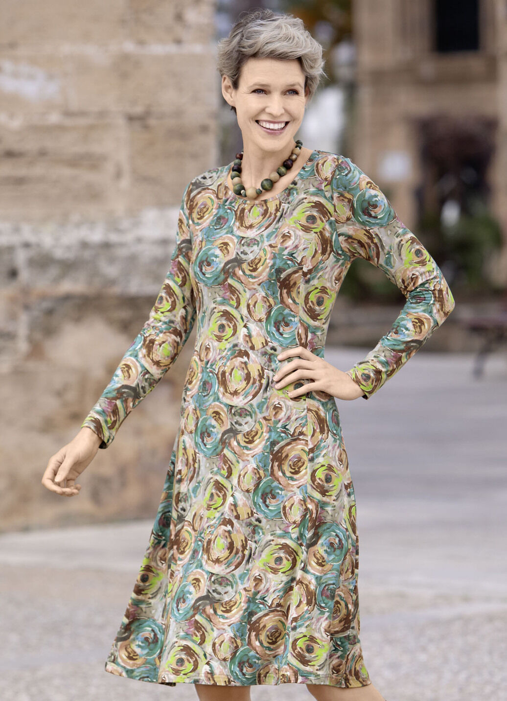 Kleid mit schwingendem Rockteil
