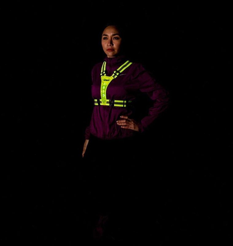 VirtuFit Reflecterend Veiligheidsvest met LED - Hardloop Verlichting - Geel - Hardloophesje
