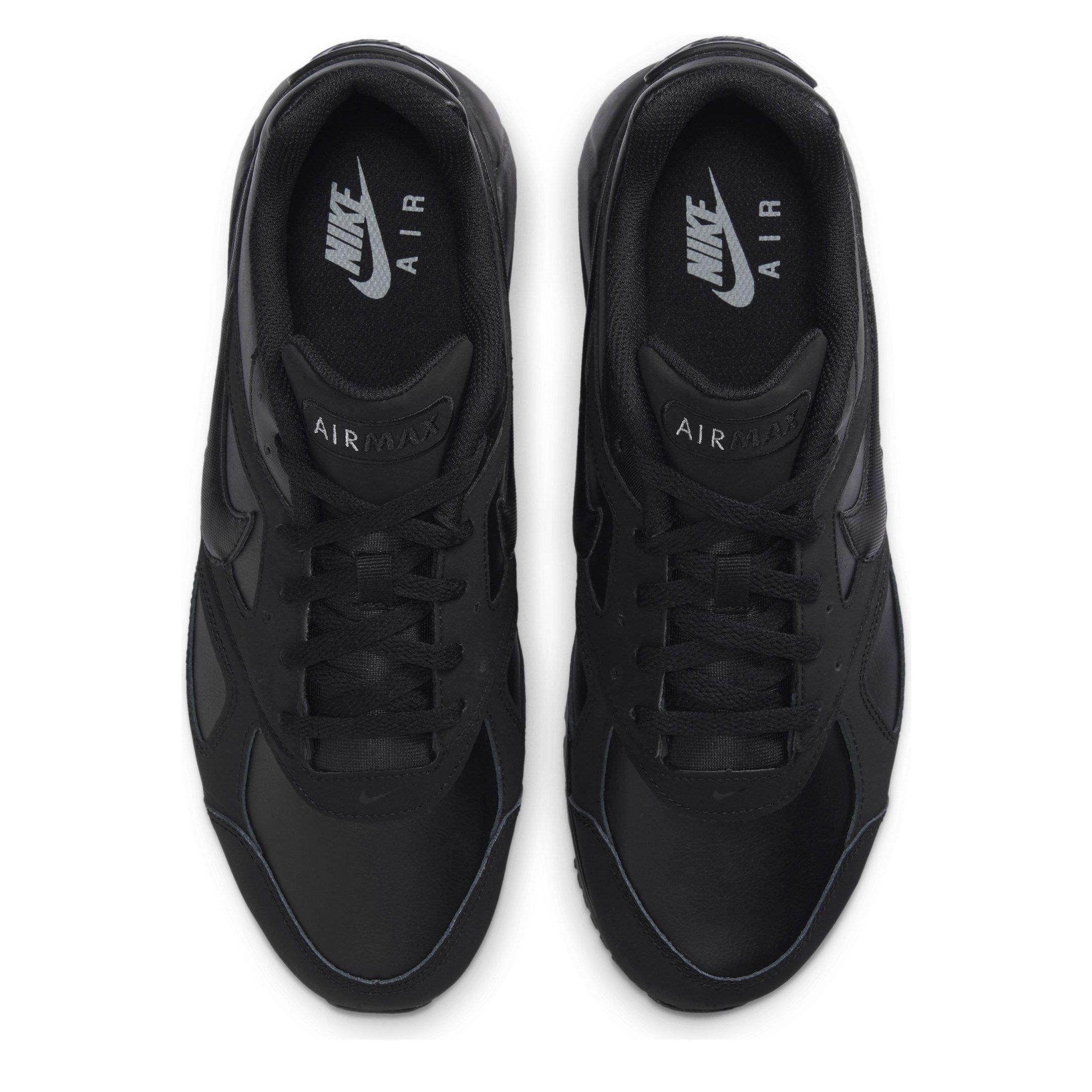 Nike Air Max IVO Trainers