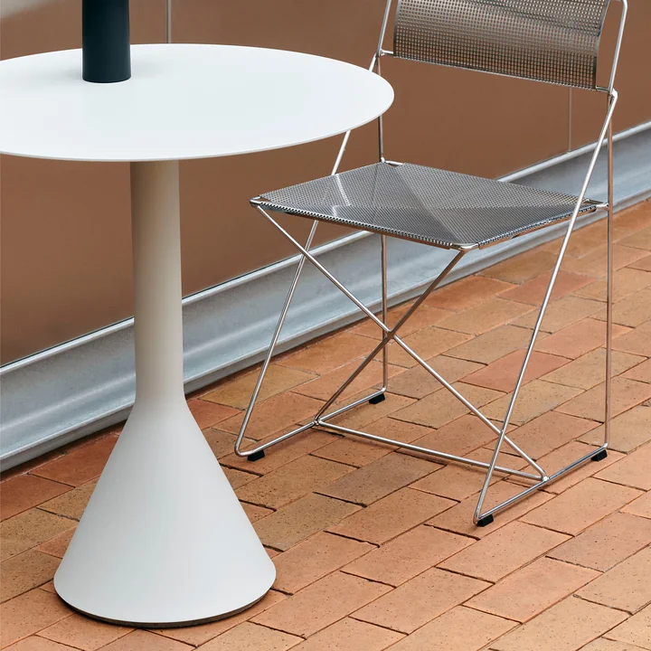 HAY - Palissade Cone Bistrotisch 65 x 65 cm, H 74 cm, iron red