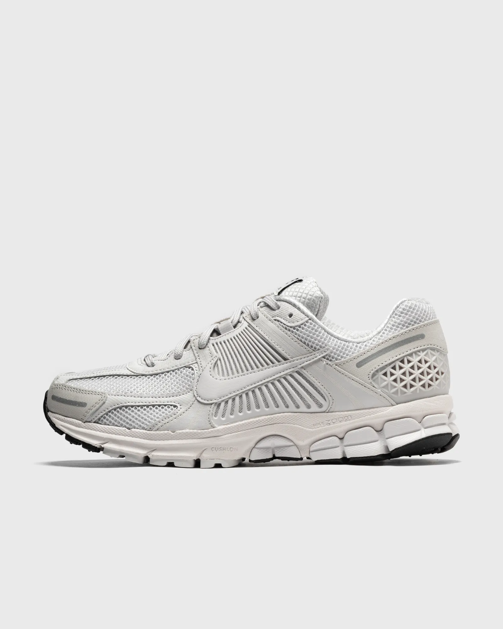 Nike ZOOM VOMERO 5 SP