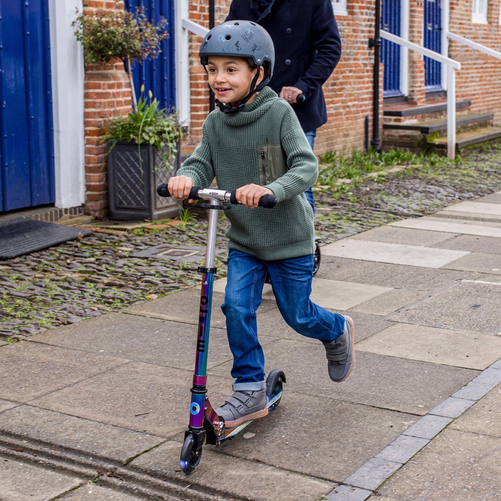Micro Sprite LED Neochrome Scooter