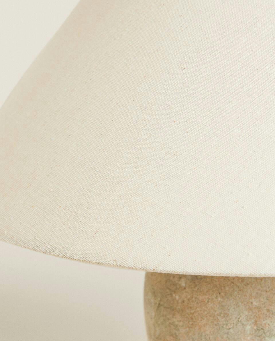 LUMINÁRIA COM BASE DE CERÂMICA