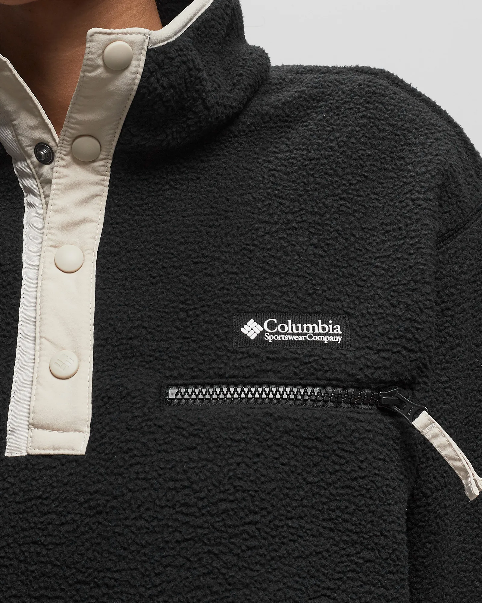 Columbia Helvetia Cropped Half Snap