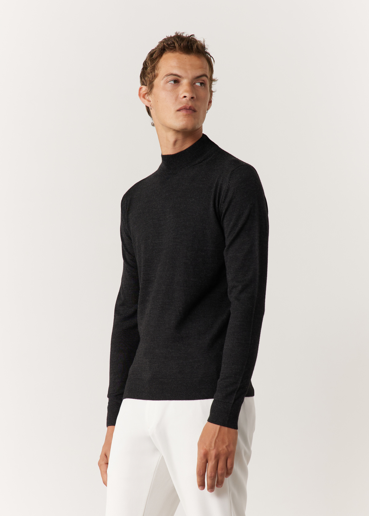 Pull col cheminée en laine Mérinos mélangée unie anthracite