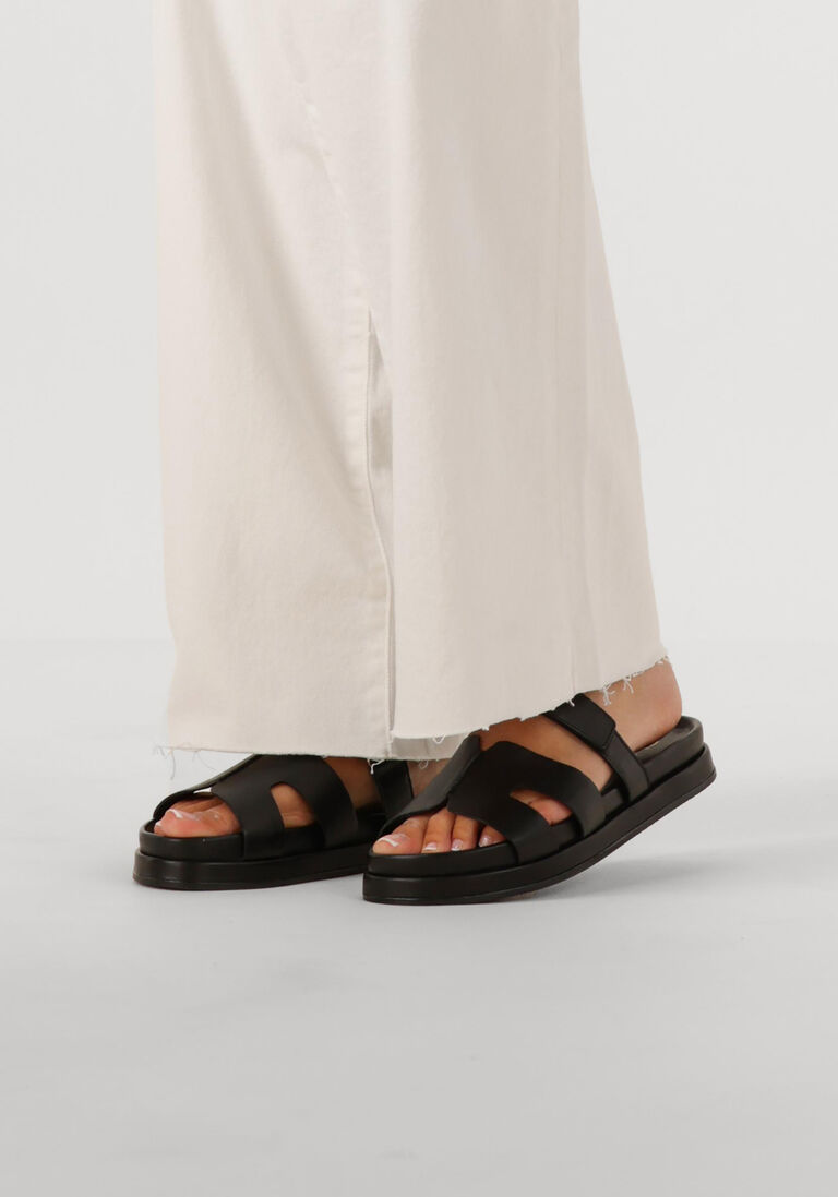 zwarte blasz slippers magic-43