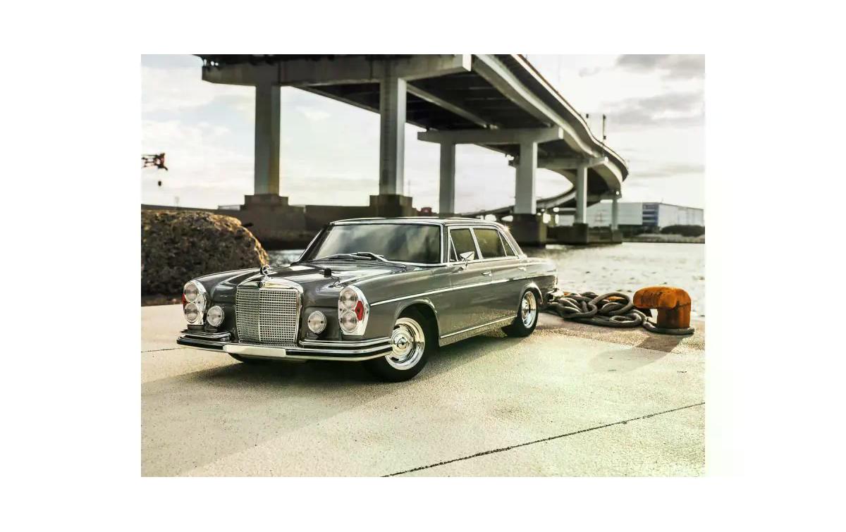 Tourenwagen Fazer MK2 Mercdes Benz 300 SEL 6.3 ARTR, 1:10<br>4WD On-Road Modell mit Detaillierter 1971 Mercedes-Benz 300 SEL 6.3 Karosserie