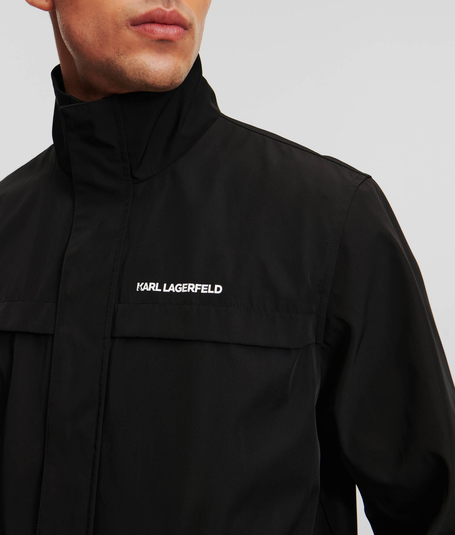 VESTE IMPERMÉABLE