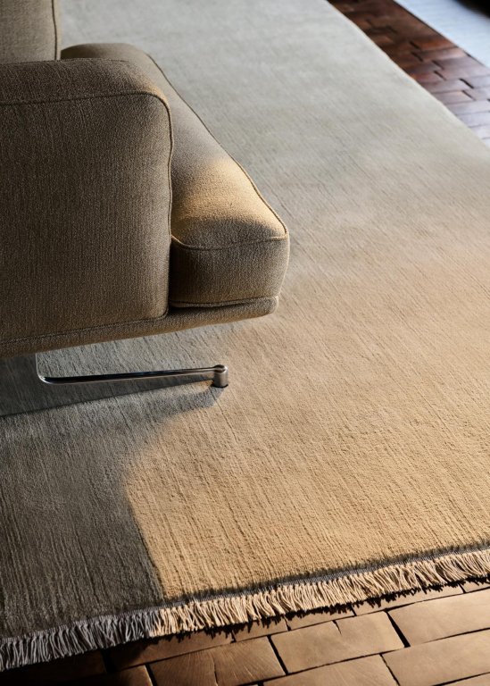 &tradition The Moor Rug AP19 vloerkleed 200x300 Grey Blue Thunder