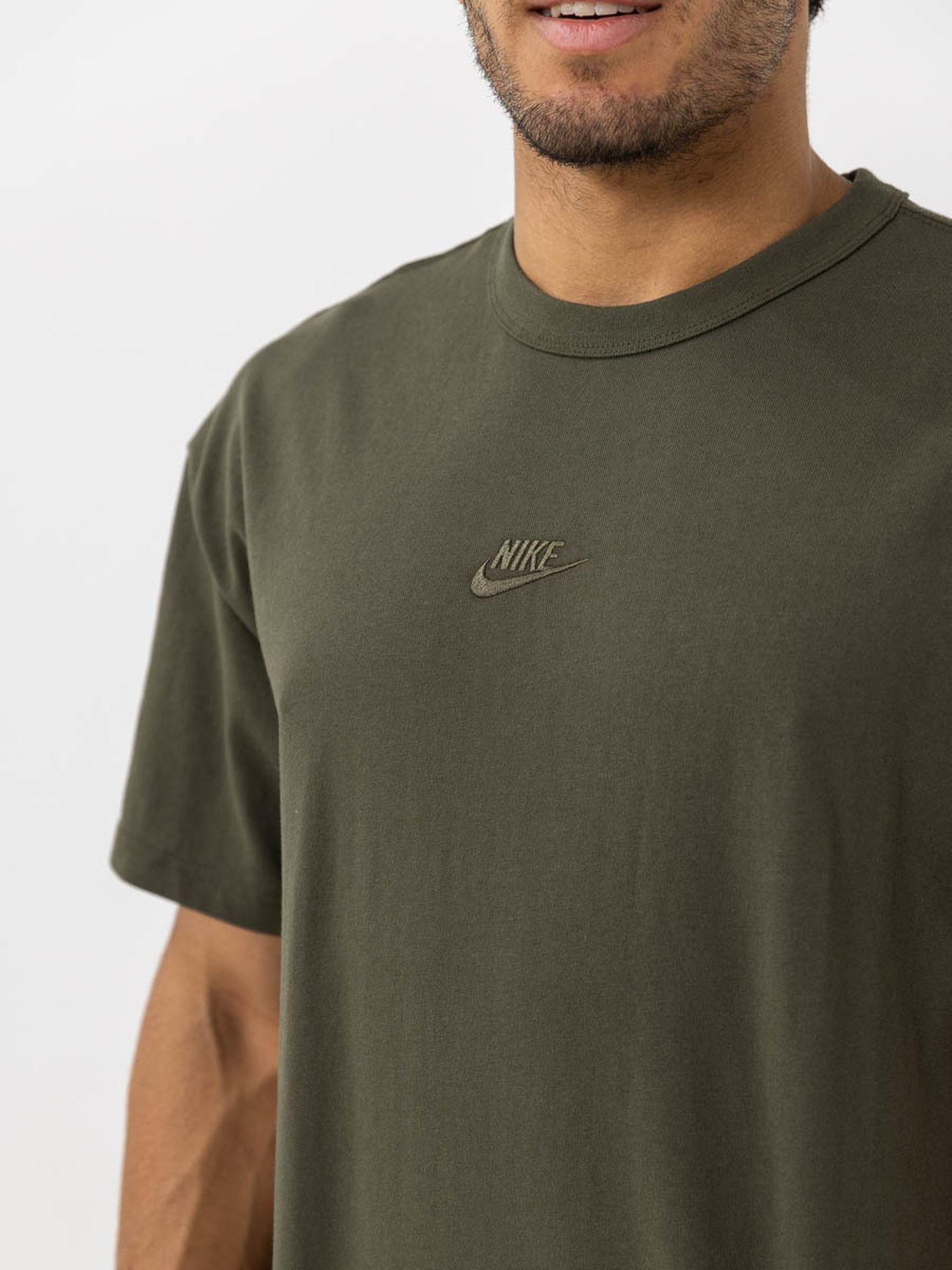 Sportswear Premium Essential Sust Tee