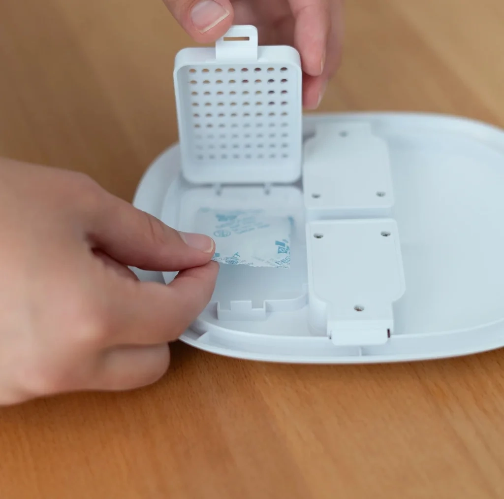 (4L) Smart Pet Feeder Automatischer Haustier Futter Spender Futterautomat inkl. Kamera / App Steuerung iOS/Android (HBPF-0109) - Weiss