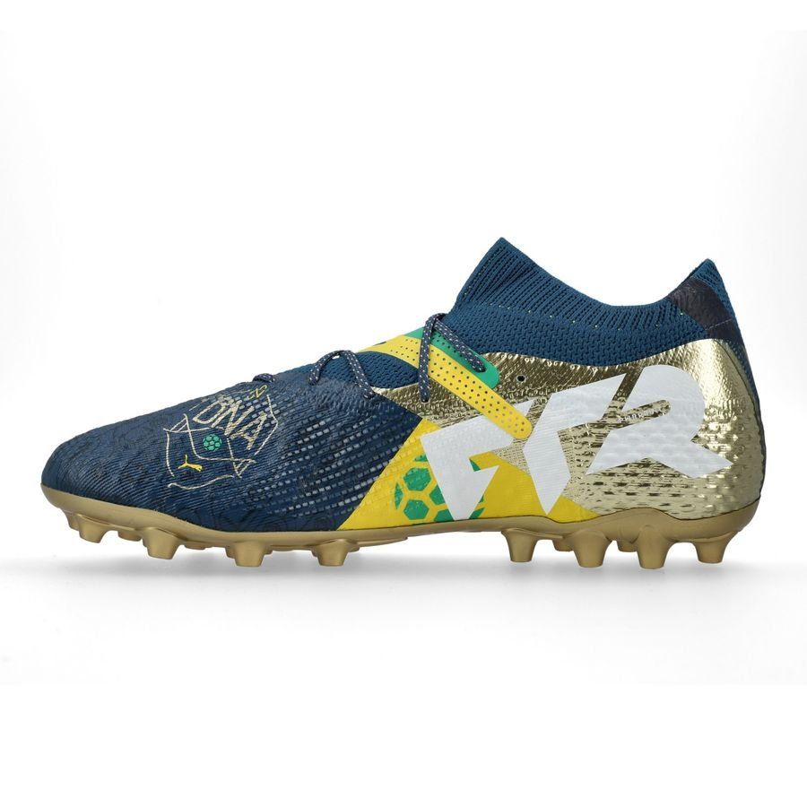 PUMA Future 7 Ultimate MG NJR BNA - Sailing Blue/Marine Blue/Jaune/Grassy Green/Doré ÉDITION LIMITÉE