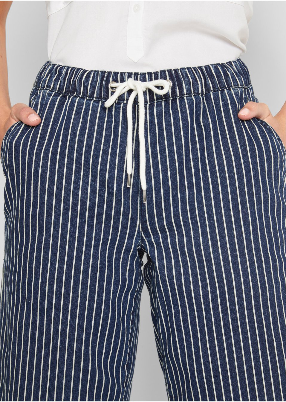 Bermuda confort stretch avec cordon à nouer et taille confortable