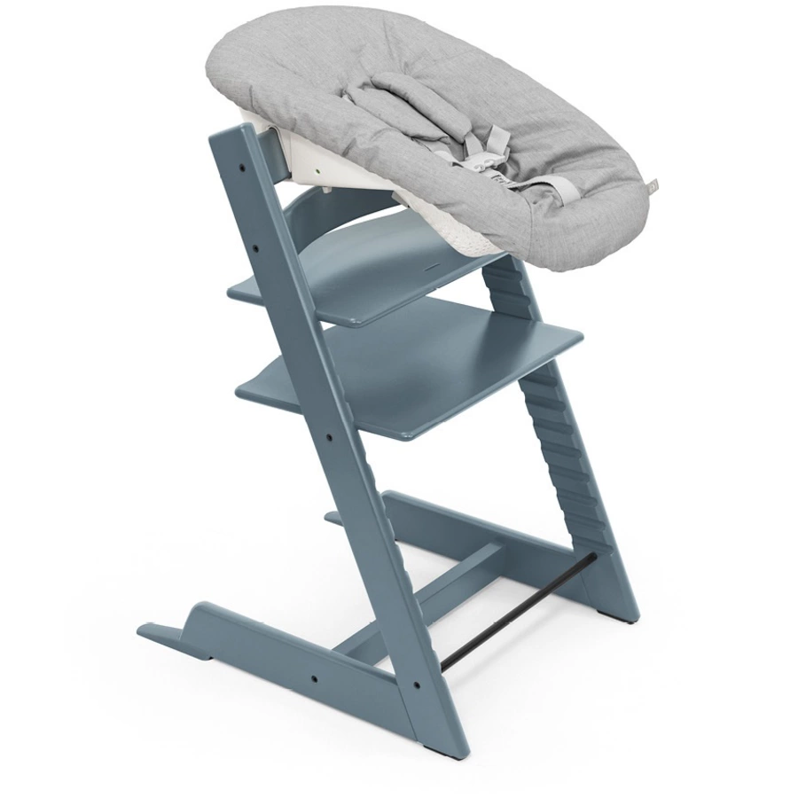 STOKKE® Tripp Trapp® Hochstuhl Buche Fjord Blue inkl. Newborn Set™ Grey