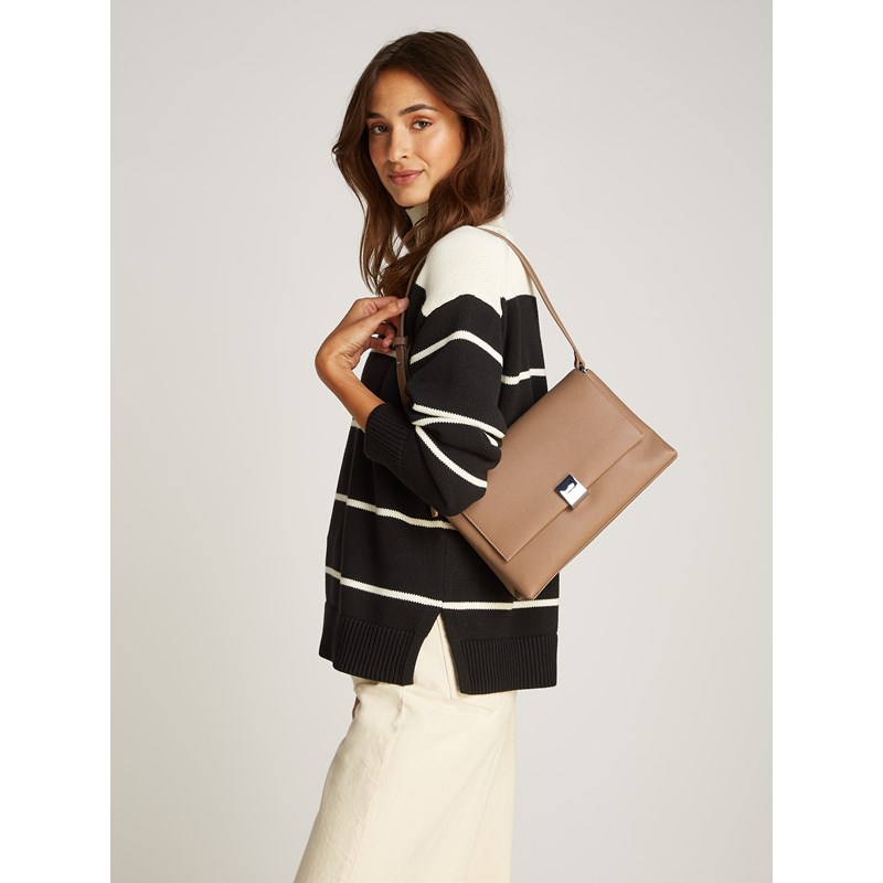 Calvin Klein<br>Skuldertaske Plaque