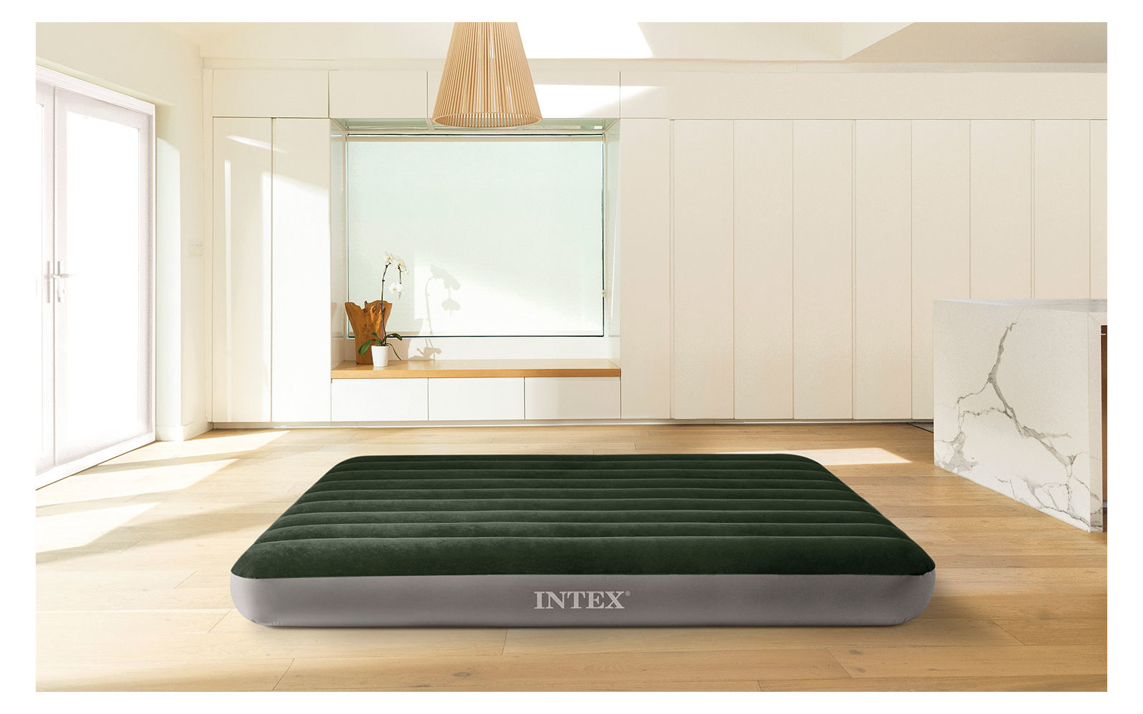 Intex Luftbett mit integrierter Pumpe 191x76 cm