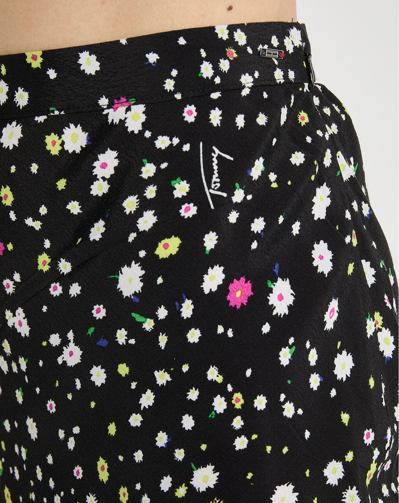 Tommy Jeans Jupe Fluide Mi-Longue imprimée noir/multicolore