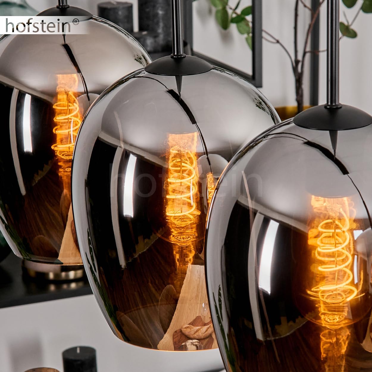 Pendelleuchte Vevino, Pendellampe aus Metall/Glas in Schwarz/Chromfarben, Leuchte im modernen Retro/Vintage-Design mit Schirmen aus Glas (Ø 20 cm), Höhe max. 154 cm, 4 x E27, ohne Leuchtmittel