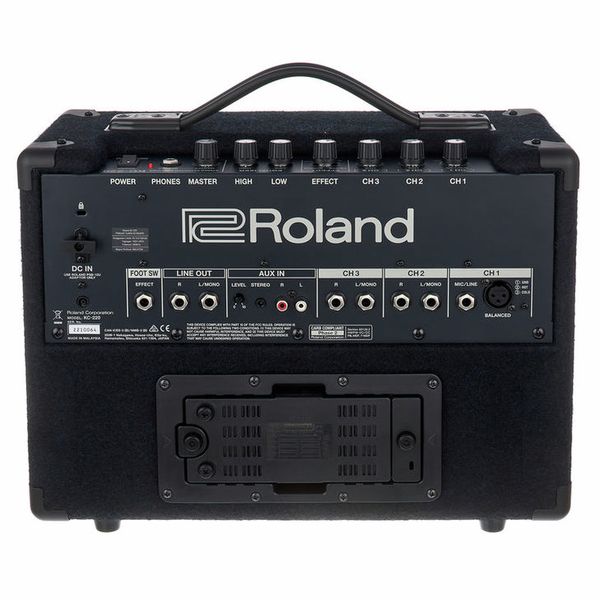 Roland KC-220