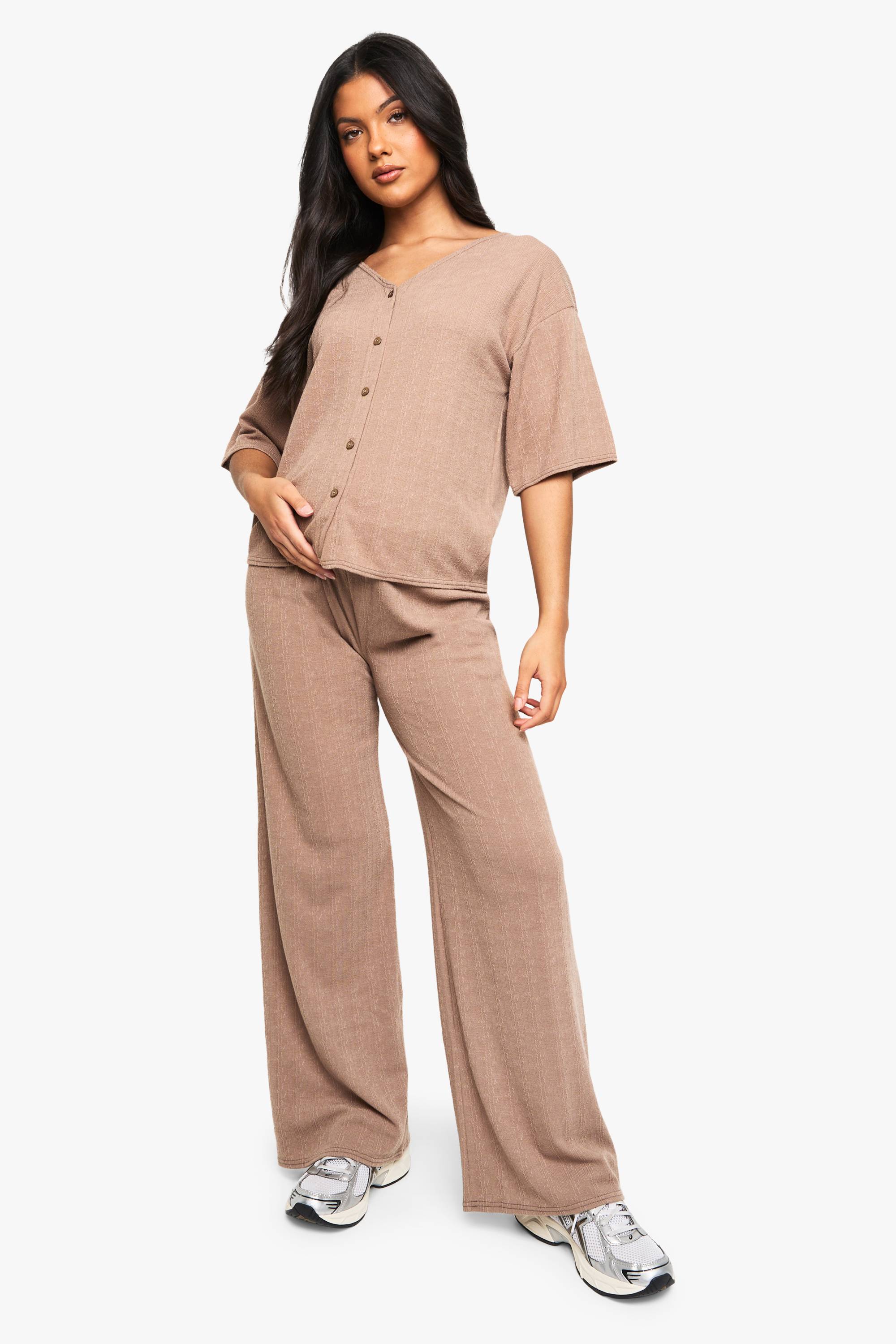 boohoo ENSEMBLE DE MATERNITÉ ASSORTI À COL EN V, BOUTONNÉ, COUPE AMPLE