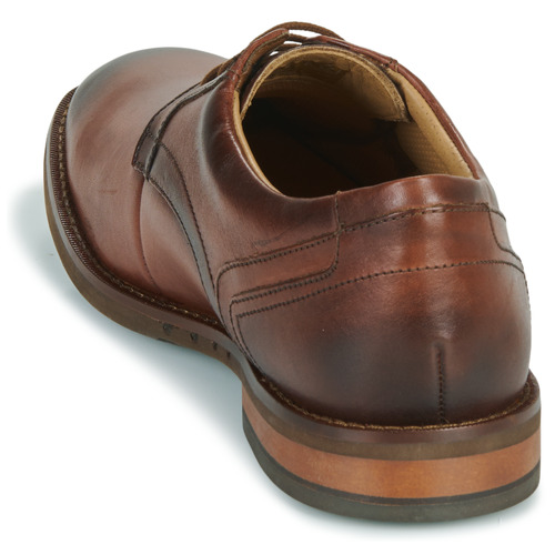 Clarks - UN HUGH LACE - Marron