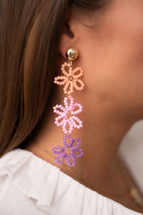 Statement oorbellen met 3 meerkleurige bloemen