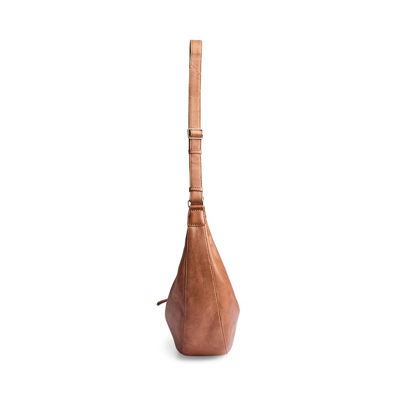 Markberg<br>Crossbody Core