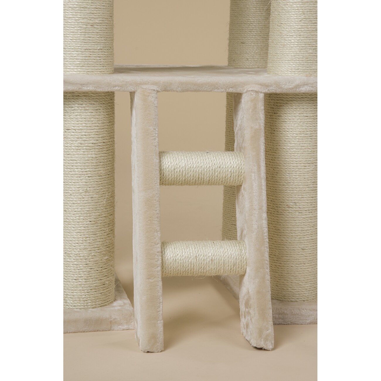 RHR Quality Royal Cat Palace.