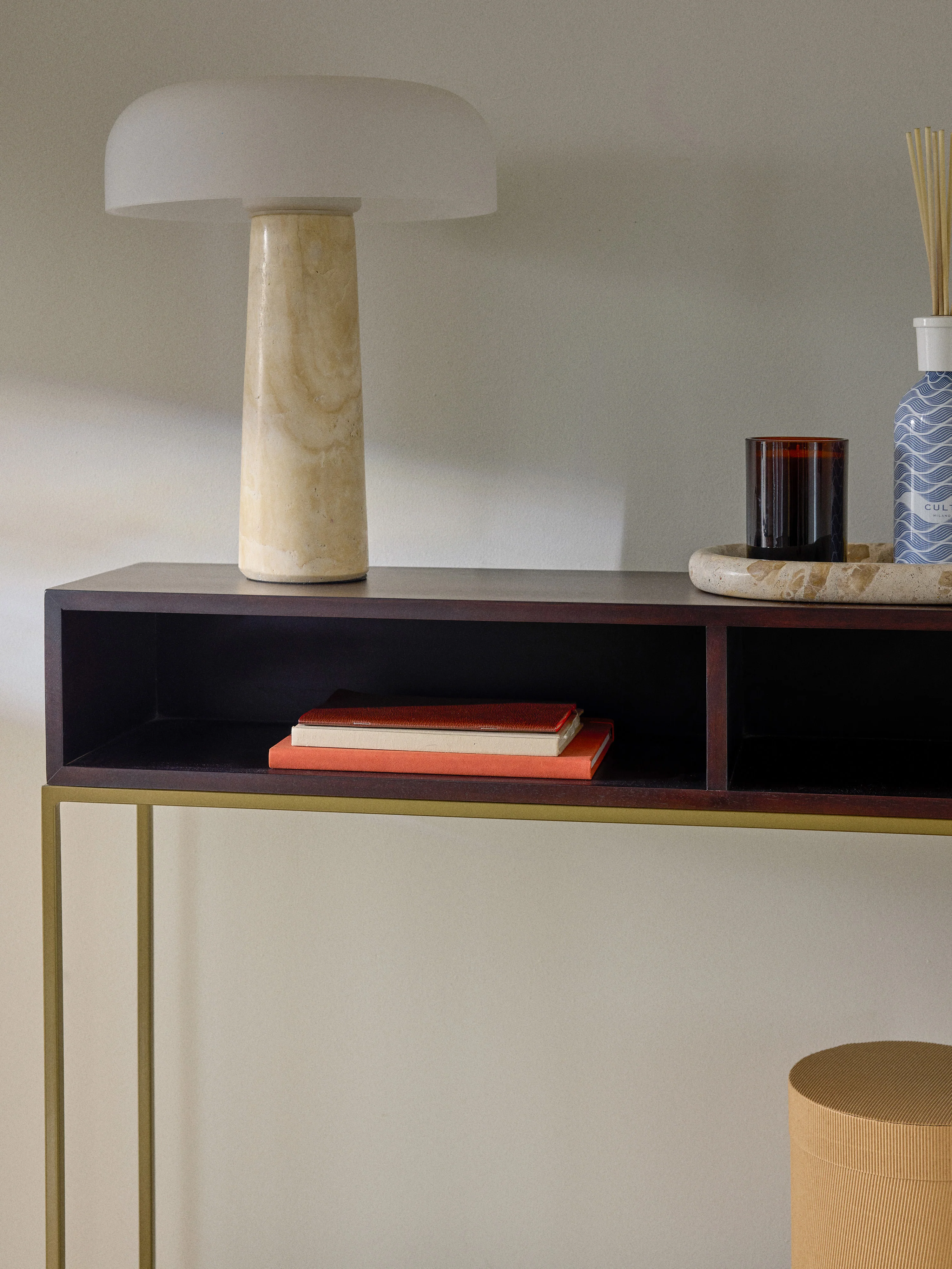 Wandtafel Lyle van mangohout