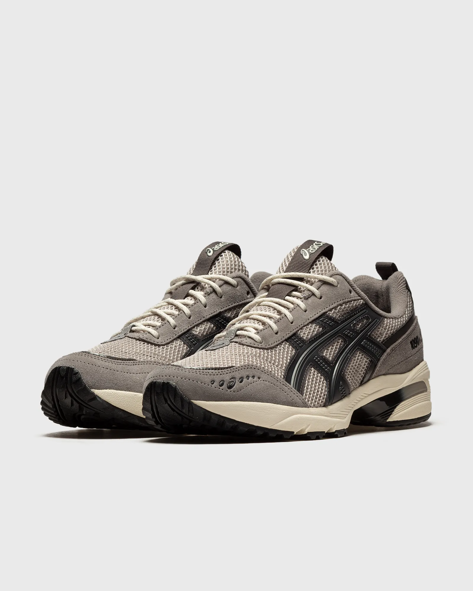 asics GEL-1090v2