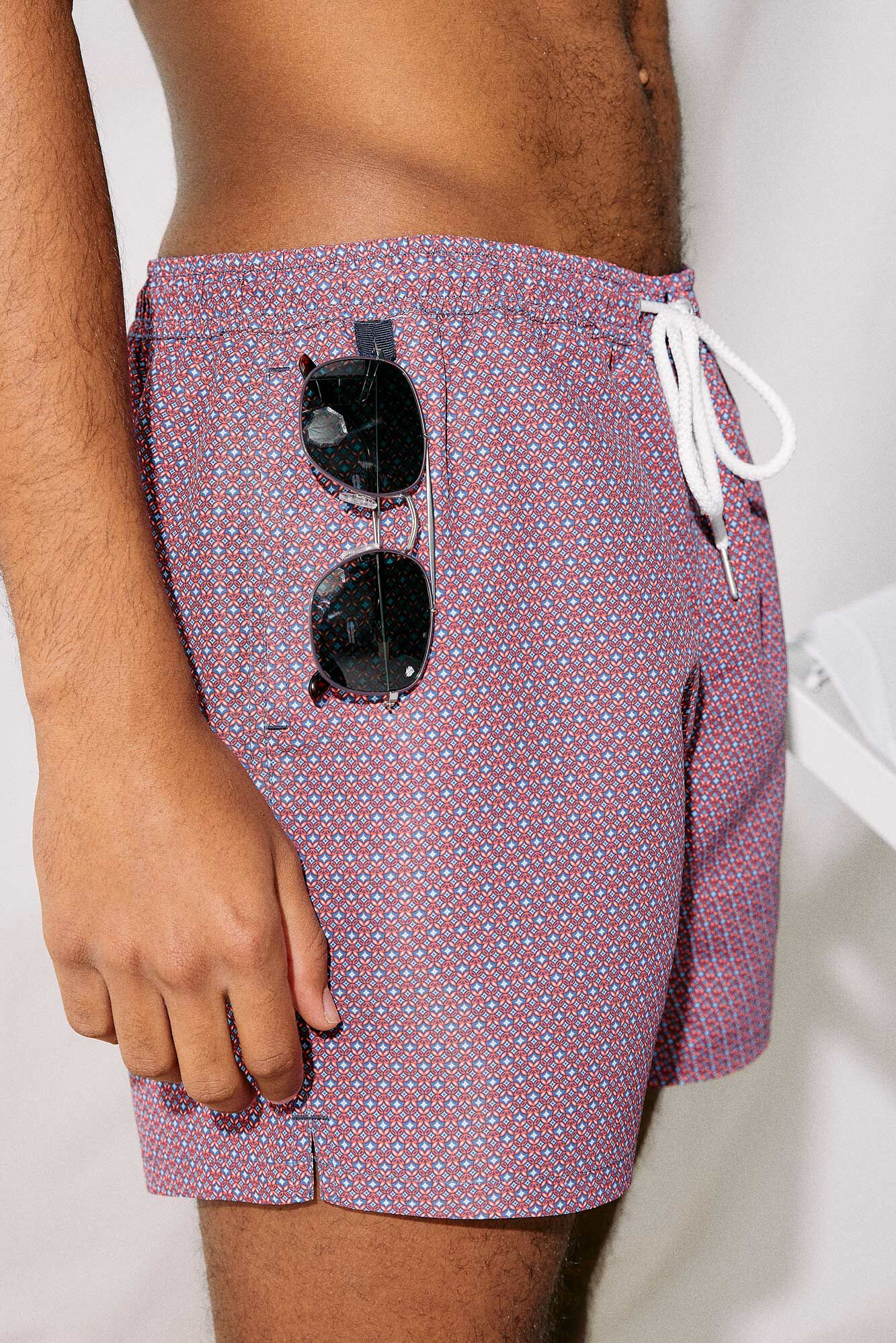 Maiô estampado com bolso pequeno com zíper - estampa bordô