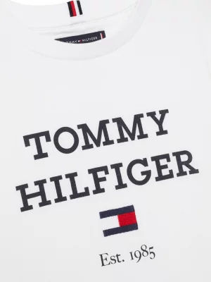Camiseta com logo grande