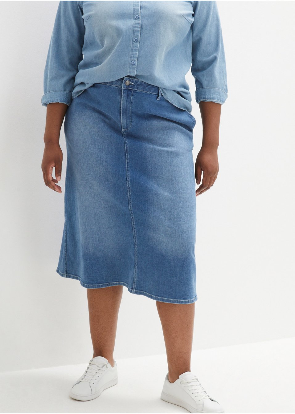 Jupe en jean extensible, longueur midi