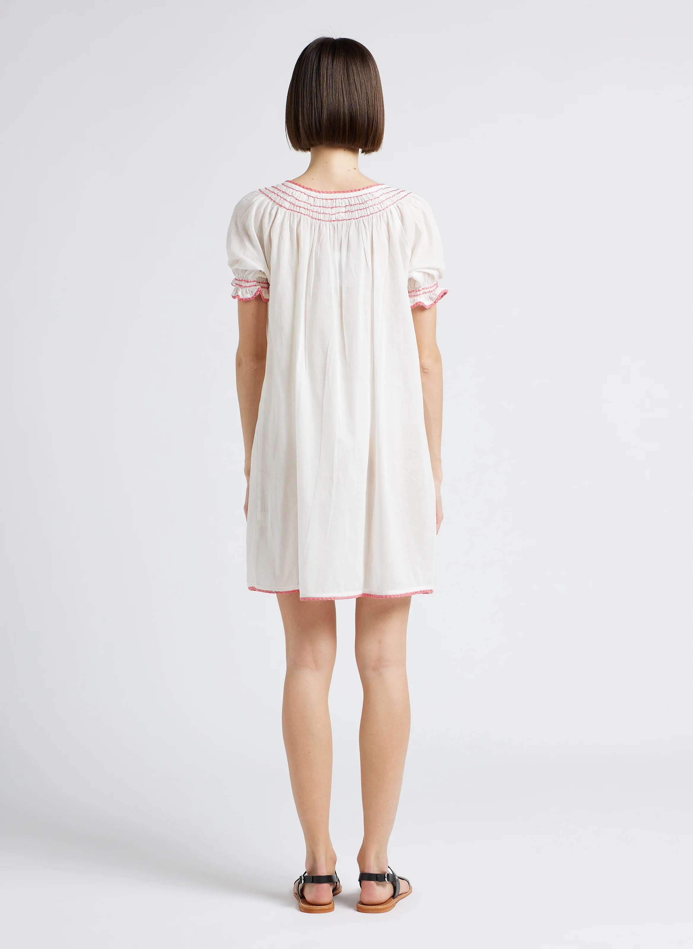 ZOE - Robe courte brodée col tunisien en coton | Blanc