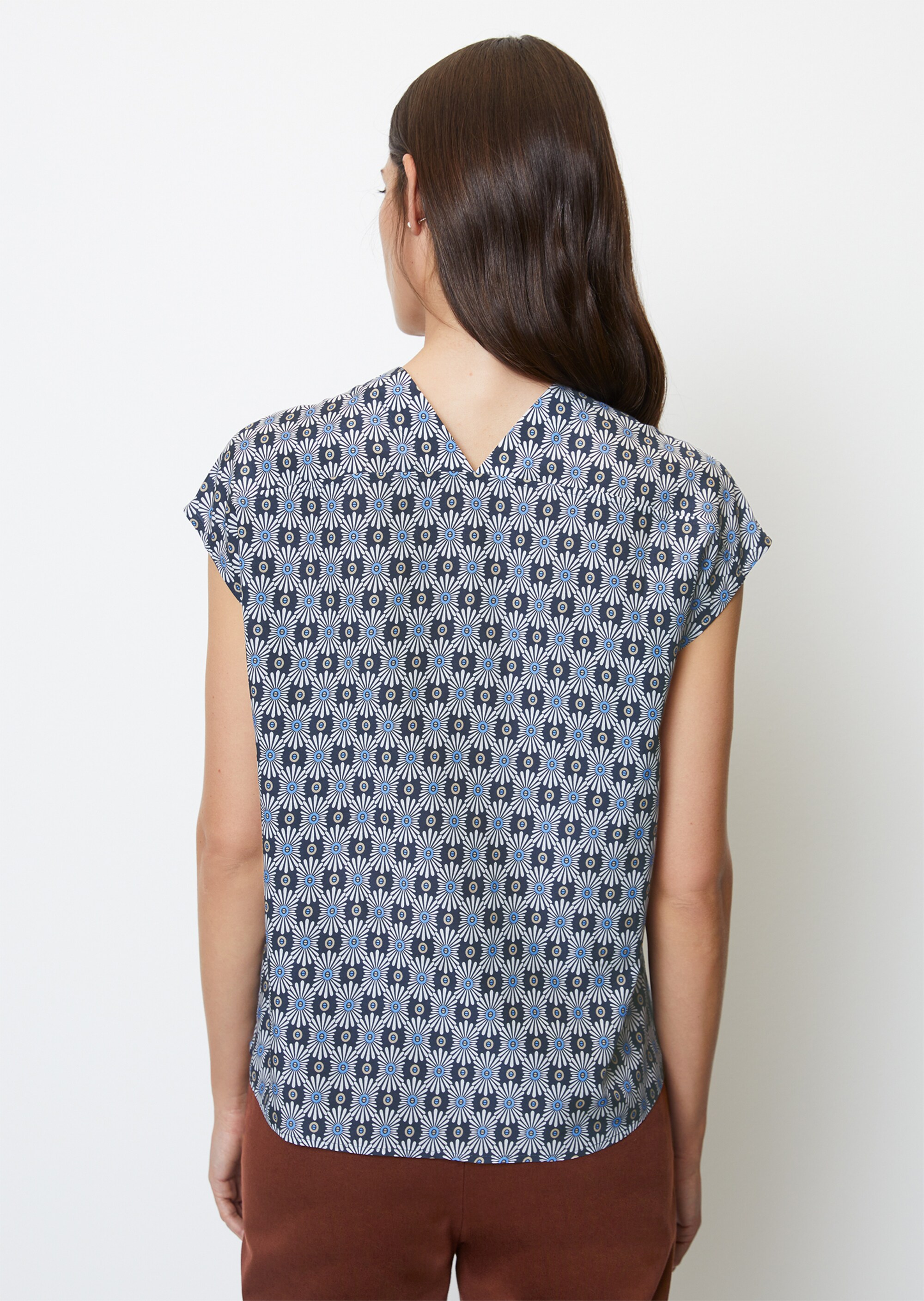 Ärmellose V-Neck-Bluse regular aus softem Organic Cotton-Viskose-Mix