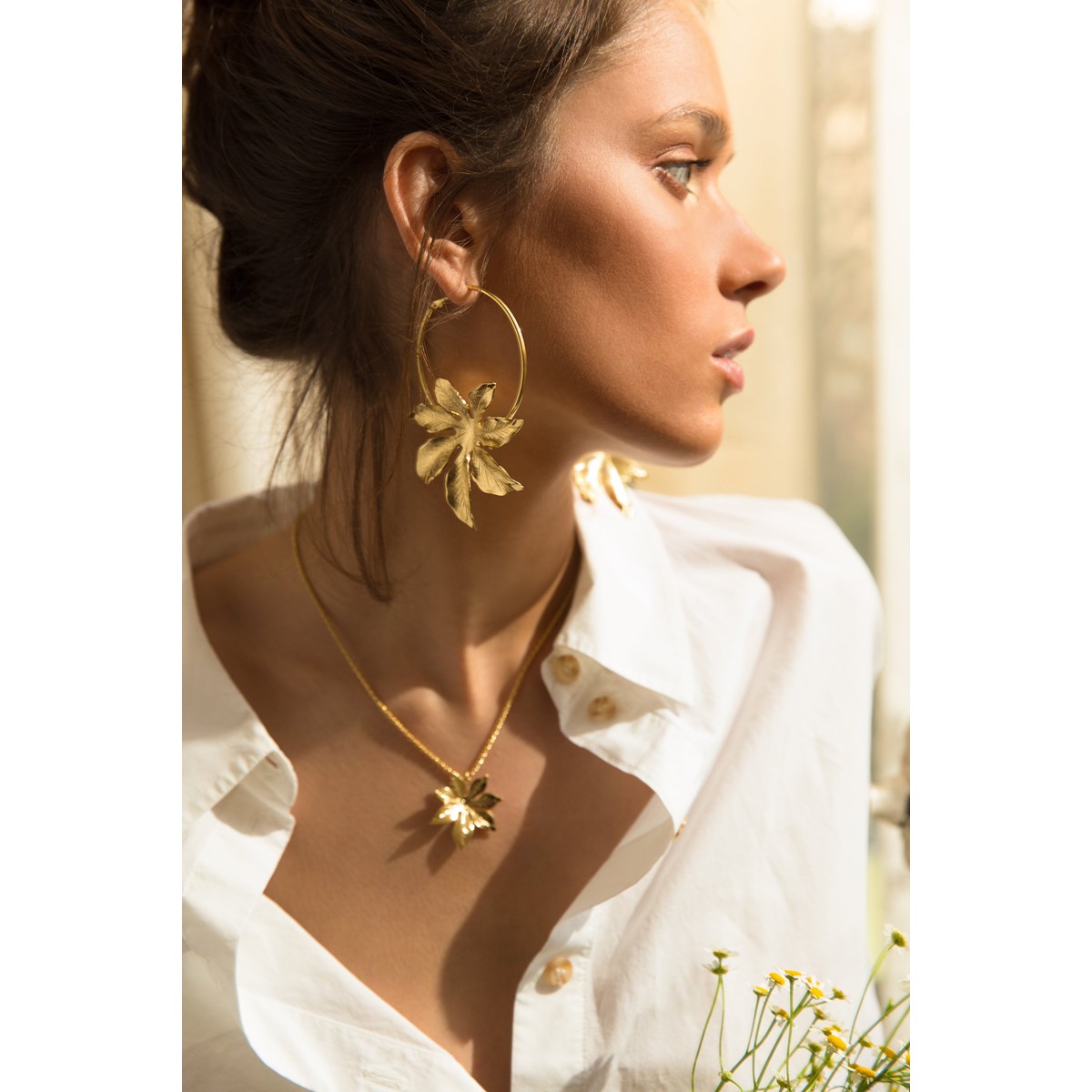 boucles d'oreilles créoles fleurs plaqué argent - CHLORIS